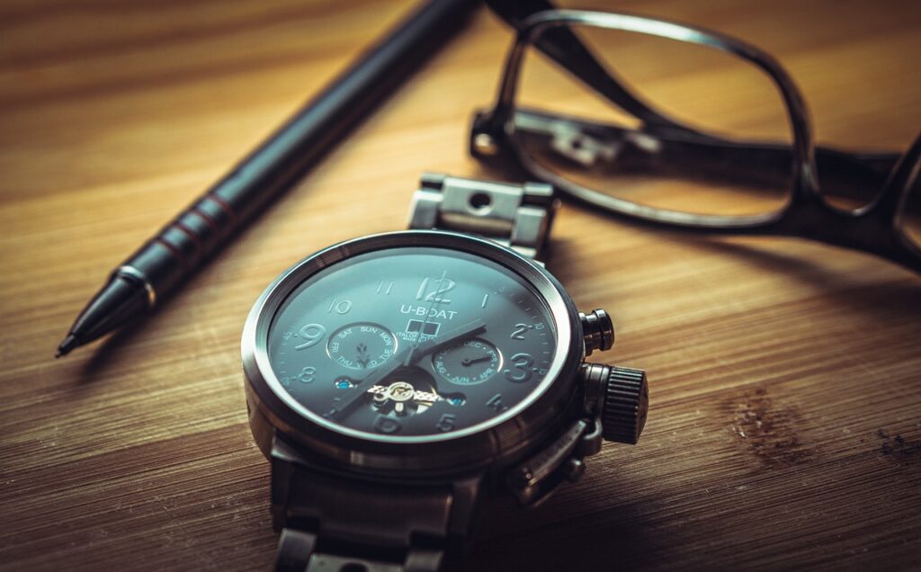 Breaking Down The Anatomy Of A Mens Wrist Watch