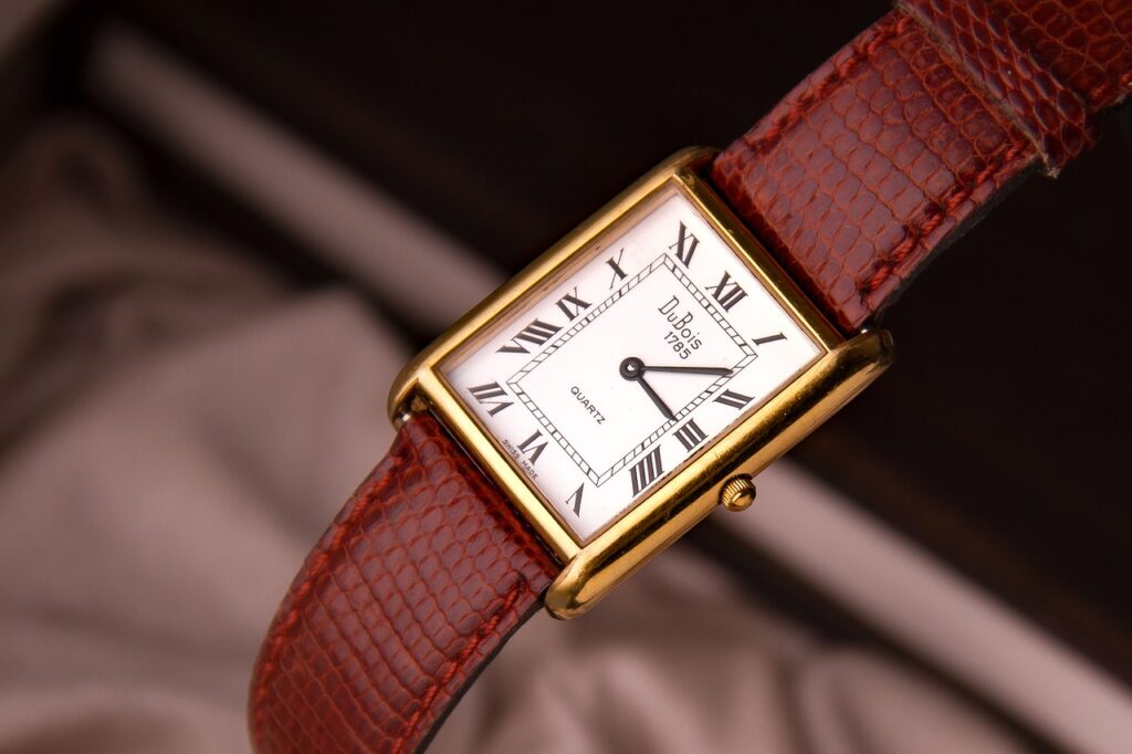 The Science Behind Mens Wrist Watch Movements